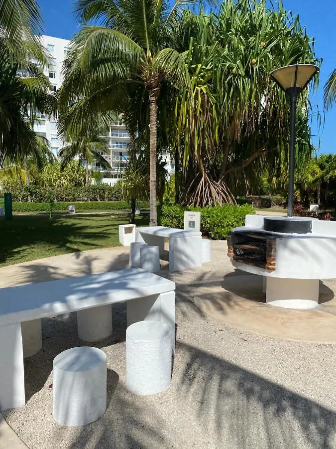 Beachfront Loft Amara Cancun Lägenhet